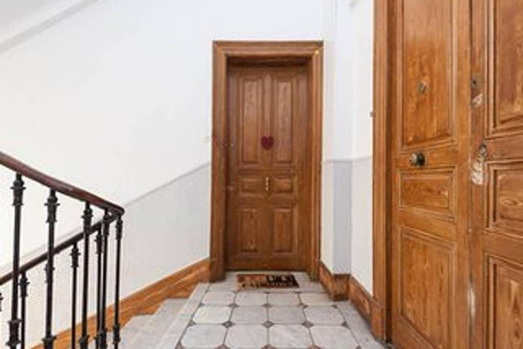 Barla 3 - A Spacious One Bedroom Apartment Near Place Garibaldi นีซ ภายนอก รูปภาพ