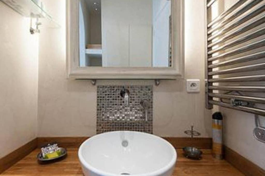 Barla 3 - A Spacious One Bedroom Apartment Near Place Garibaldi นีซ ภายนอก รูปภาพ